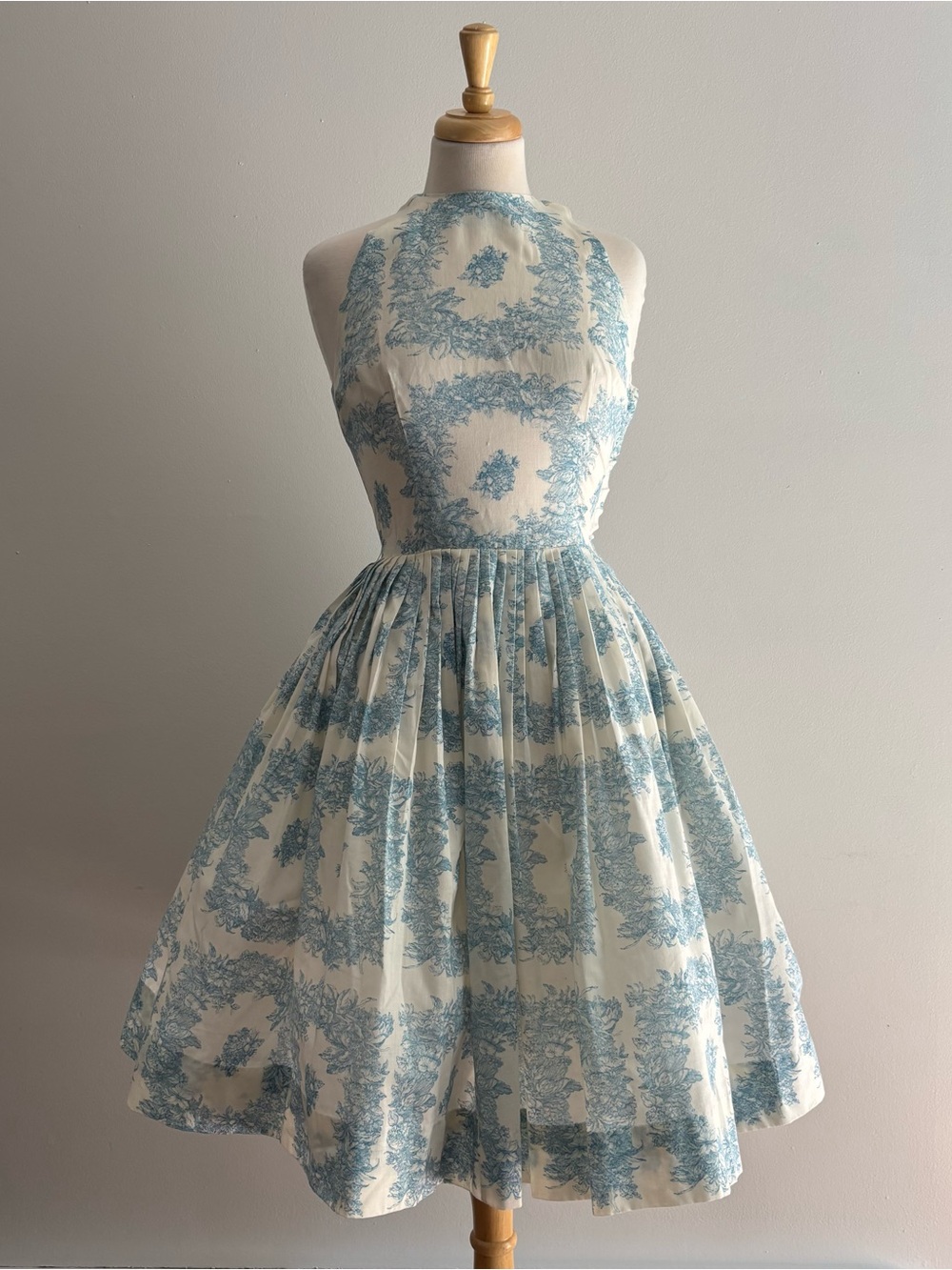 Vintage 1950s L'AIGLON Toile de Jouy Blue and White Dress / 26 waist